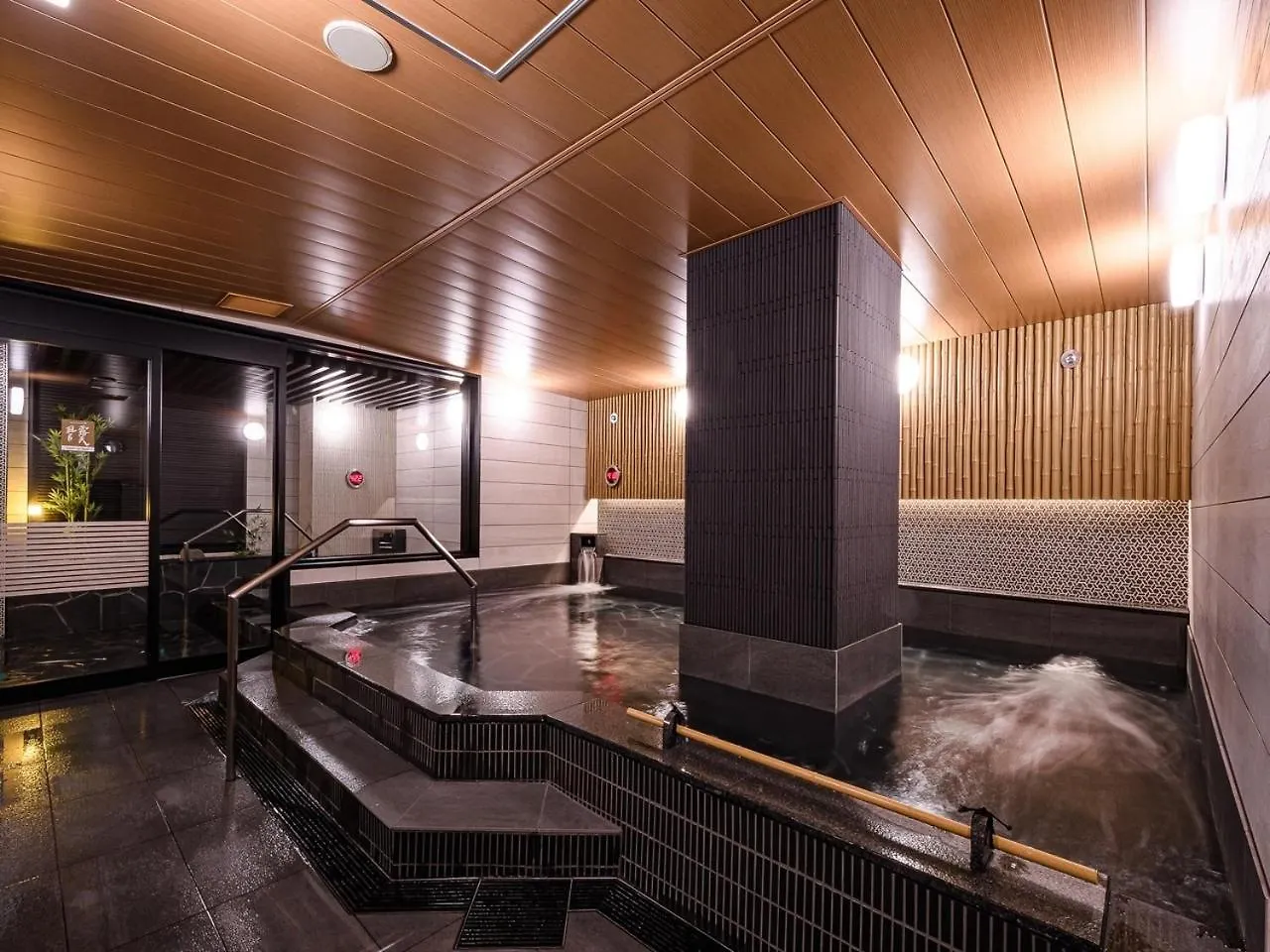 Apa Hotel Sapporo Odori Ekimae Minami