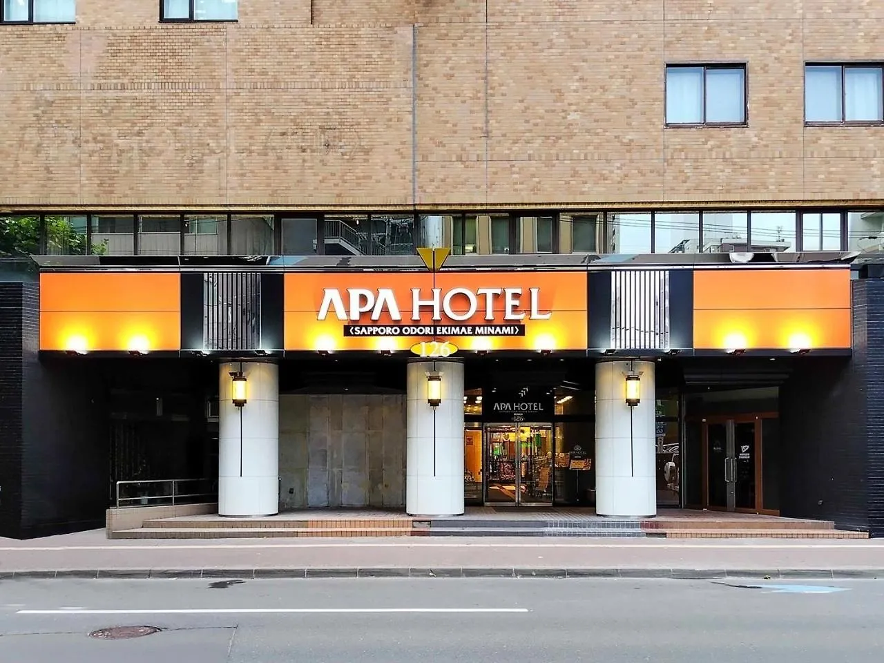 Apa Hotel Sapporo Odori Ekimae Minami