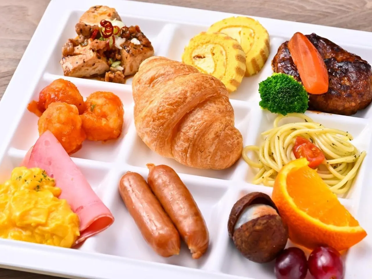 Apa Hotel Sapporo Odori Ekimae Minami 3*,