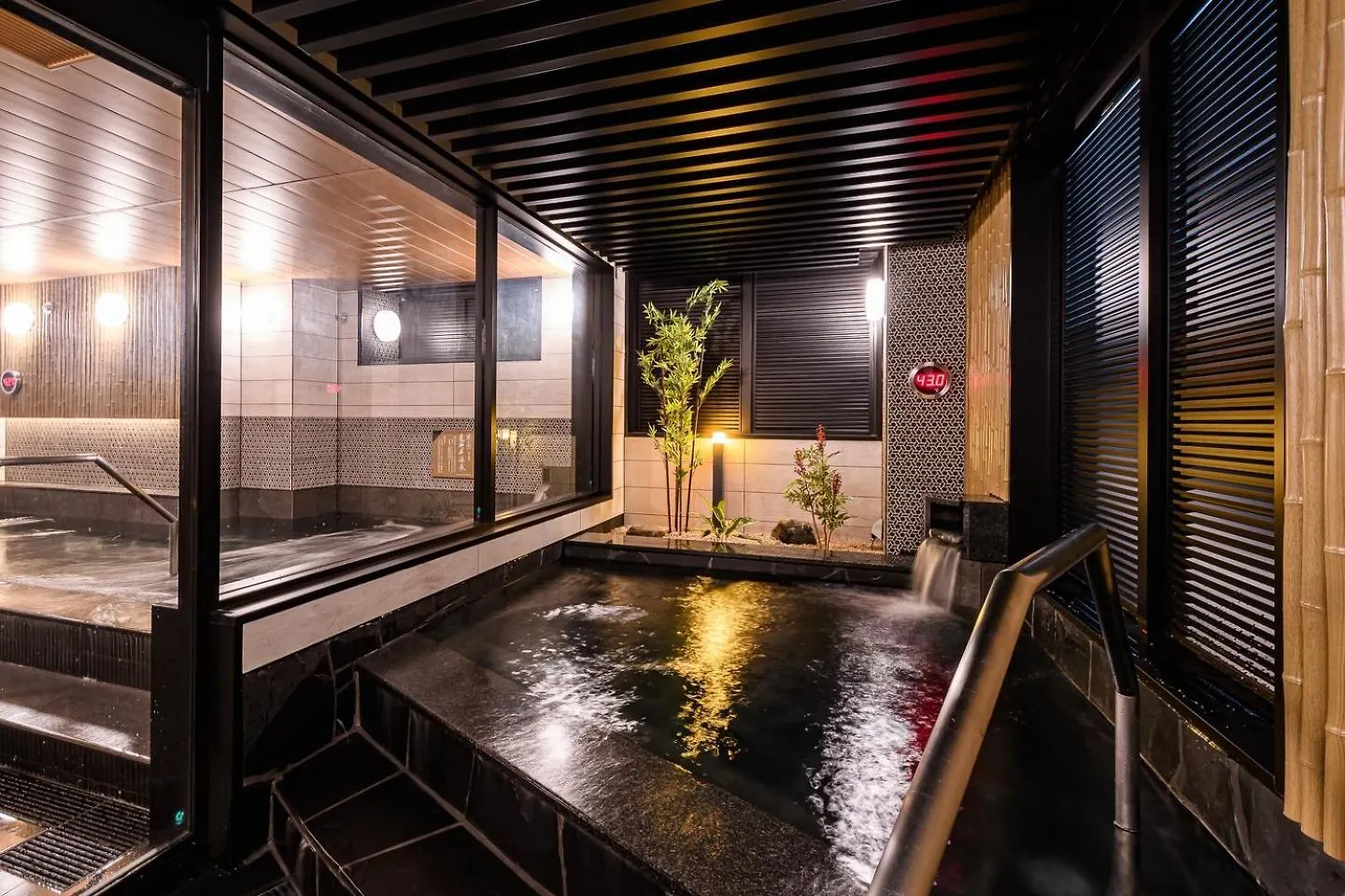 Apa Hotel Sapporo Odori Ekimae Minami